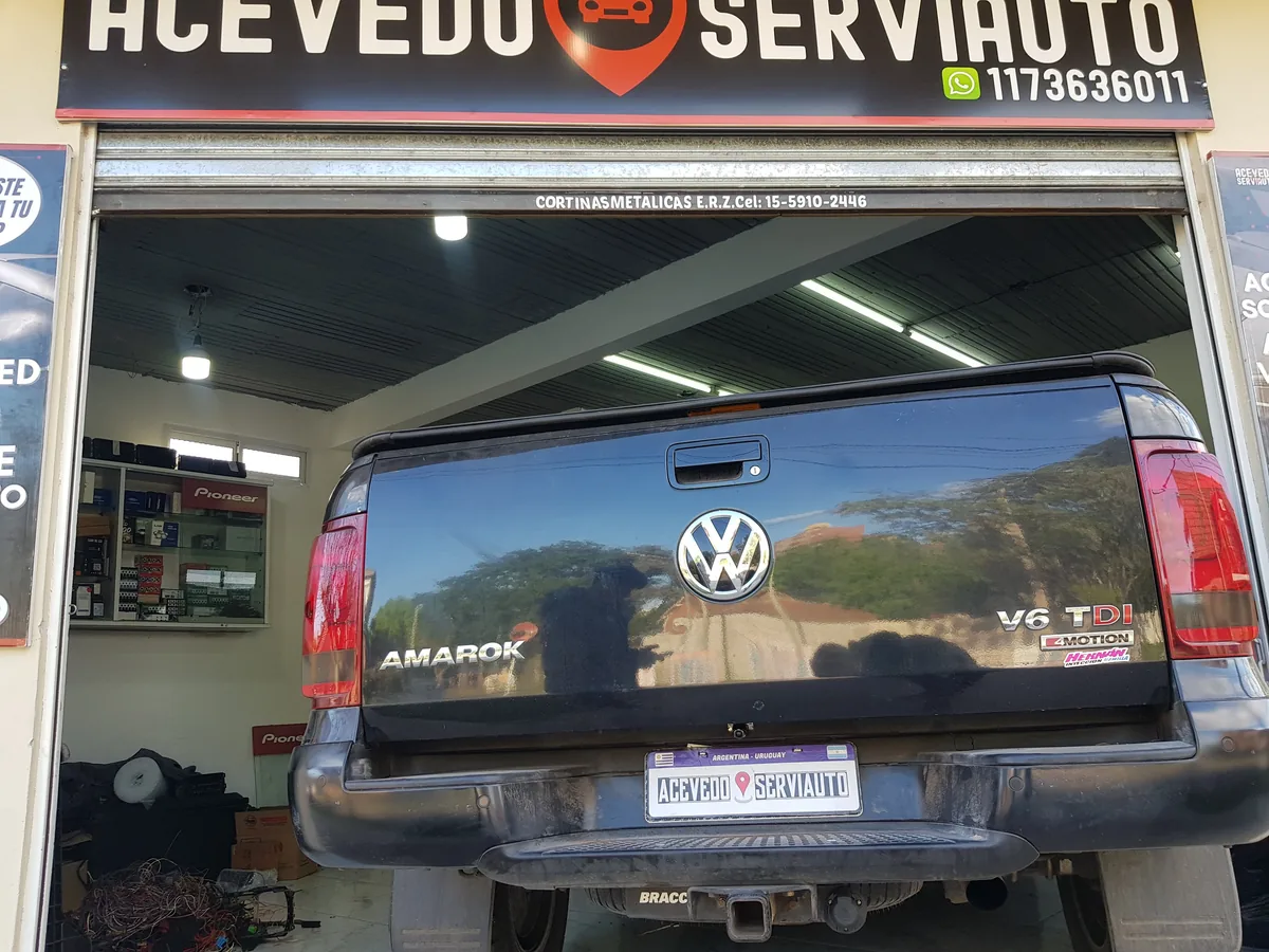 Frente del local Acevedo Serviauto en Julio A. Roca 502, San Miguel, Buenos Aires